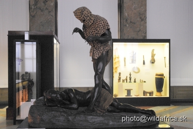 _DSC0256.JPG - Depiction of Leopard man cult.