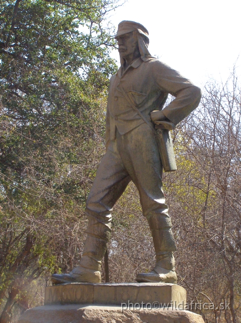P9201199.JPG - David Livingstone statue