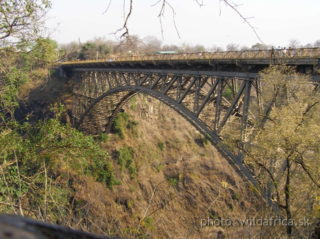 P9201349.JPG - Legendary bridge over the Zambezi river