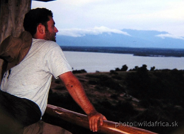 P9140034.JPG - I am watching the chain of the Ruwenzori Mountains over the Lake Edward, Mweya